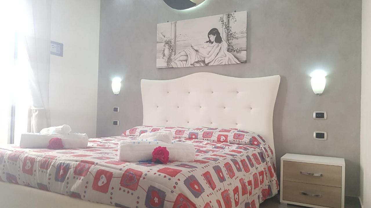 Donn'anna Naples