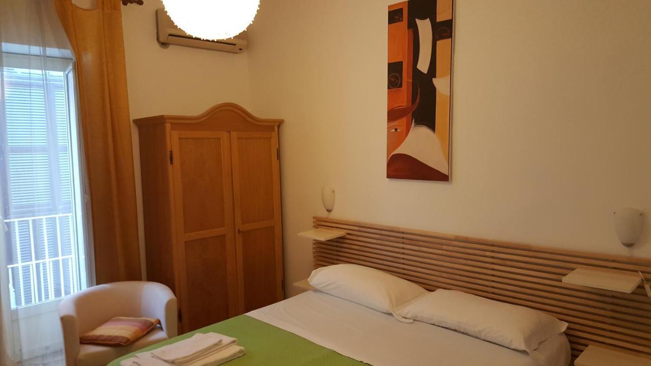 I Vicoletti Di Naples