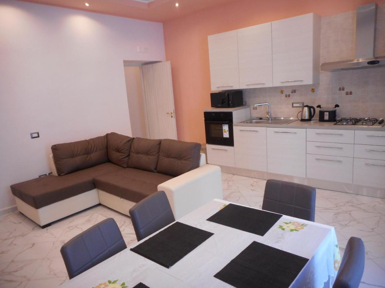 Amedeo Di Savoia Holiday home Naples