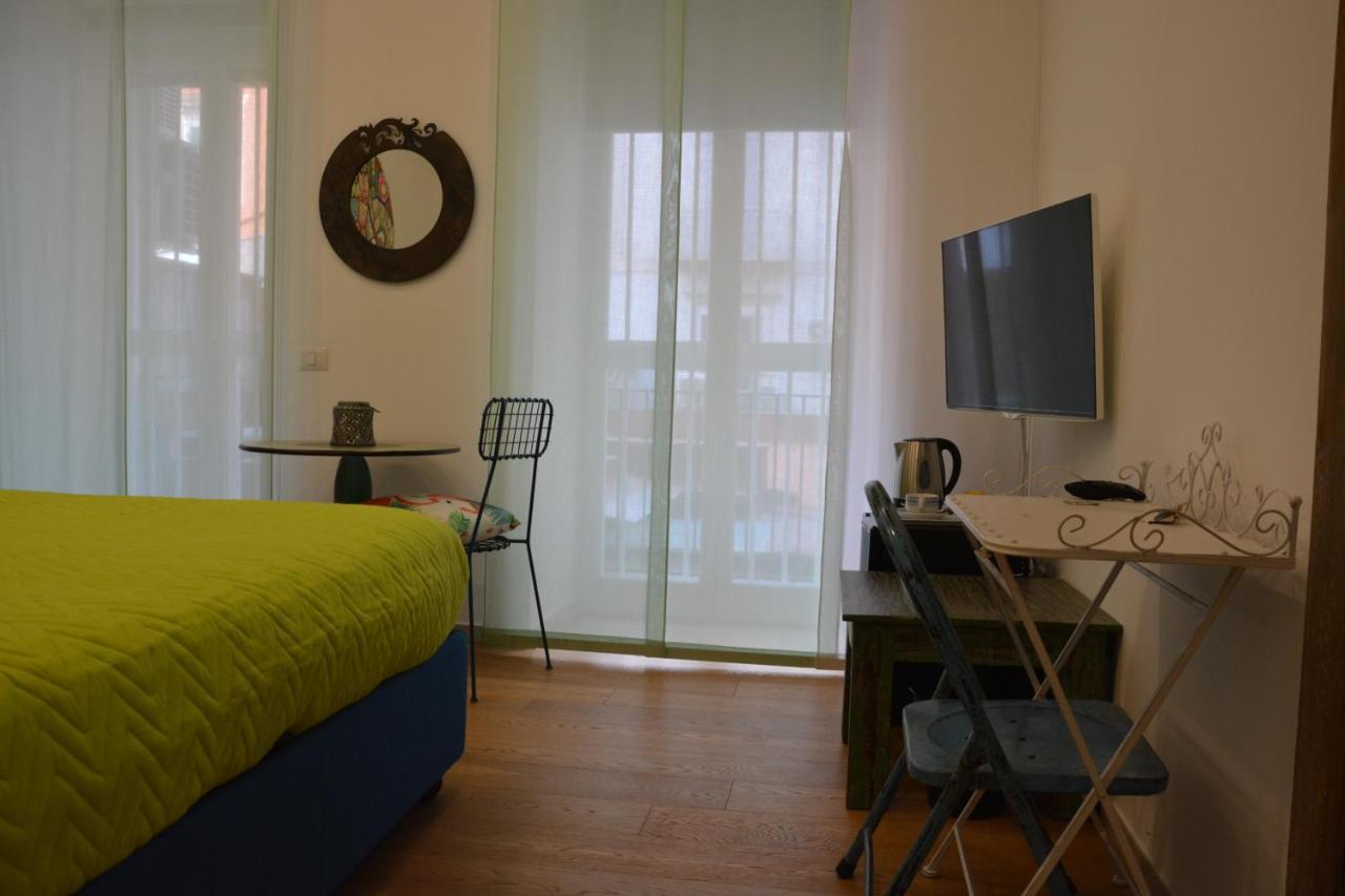 Dimora Megaride Bed & Breakfast Naples