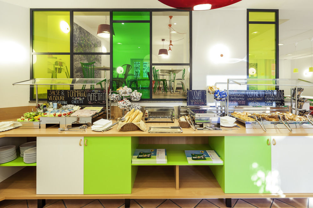 Ibis Styles Garibaldi 3* Naples