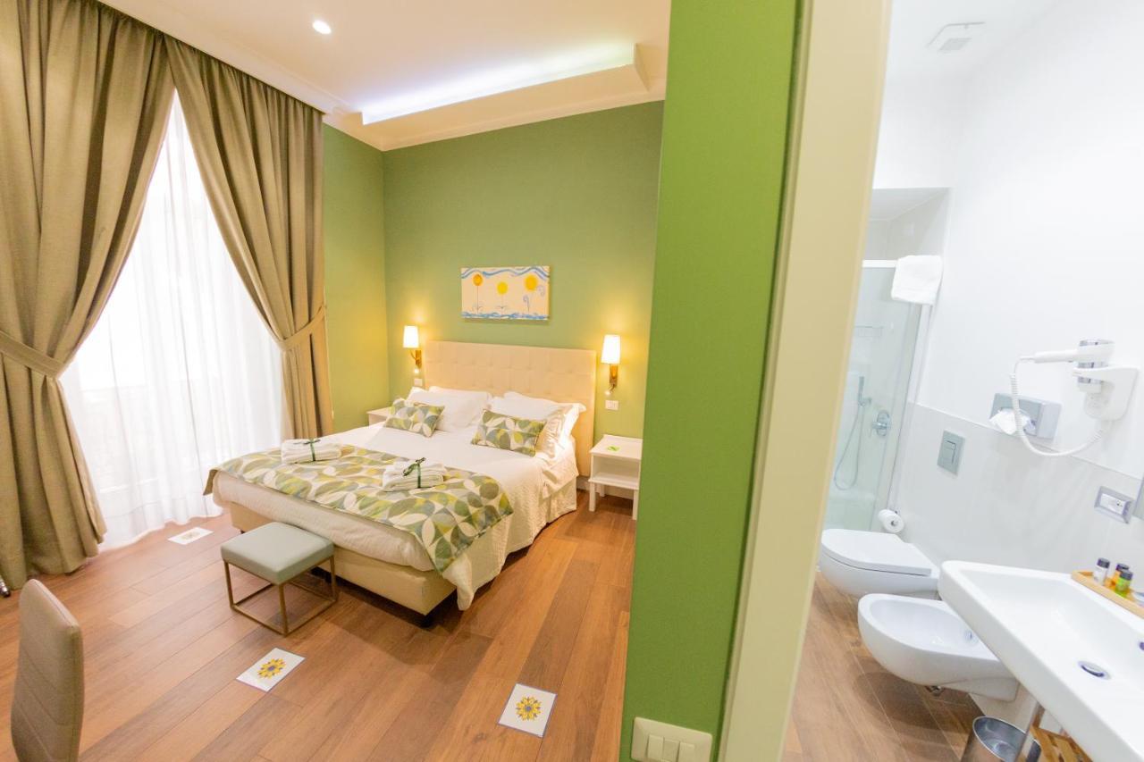 Cuorenapoletano Guest house Naples