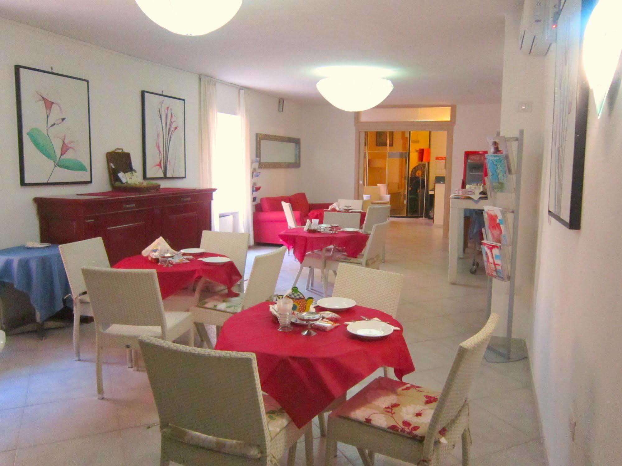 Guest house Maison Degas-dimora Di Charme Naples