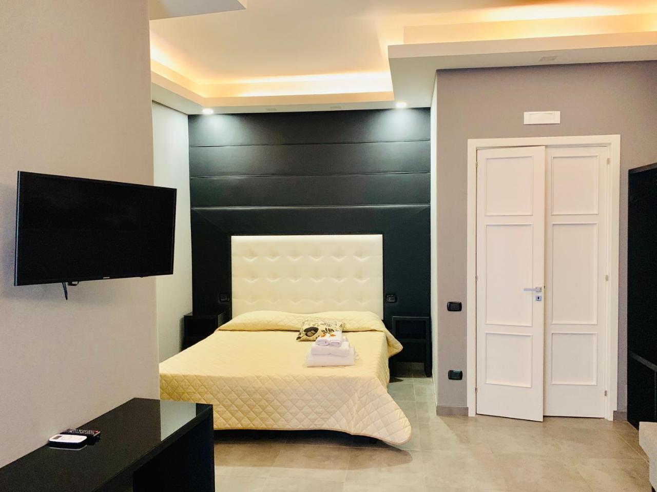 Guest house Royal Art H Duomo - Centro, By Clapa Group Naples