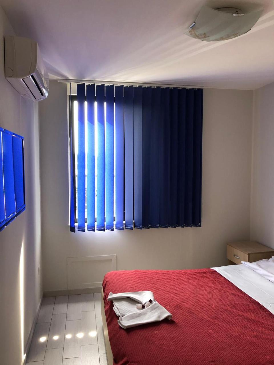 Blu Angels Guest house *