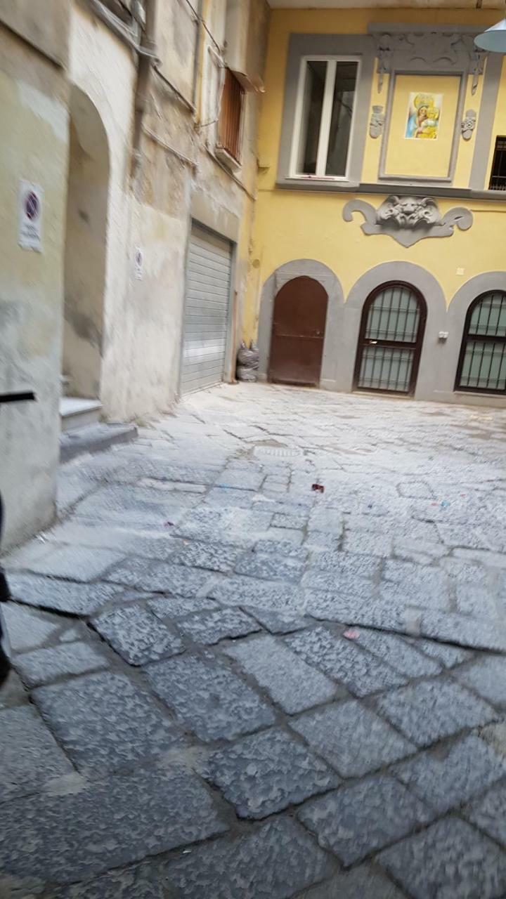 Il Miracolo Naples