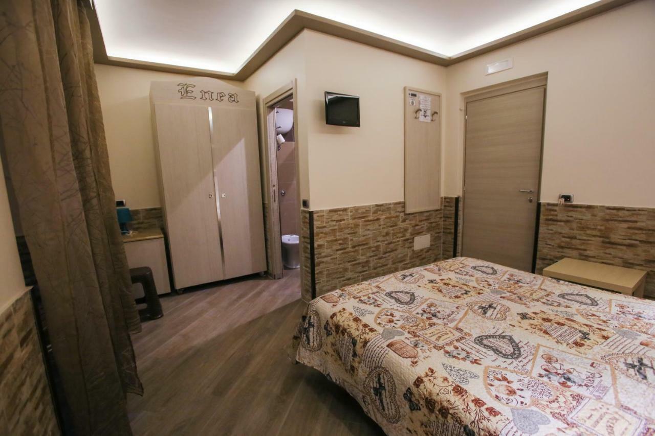 Enea 2* Naples