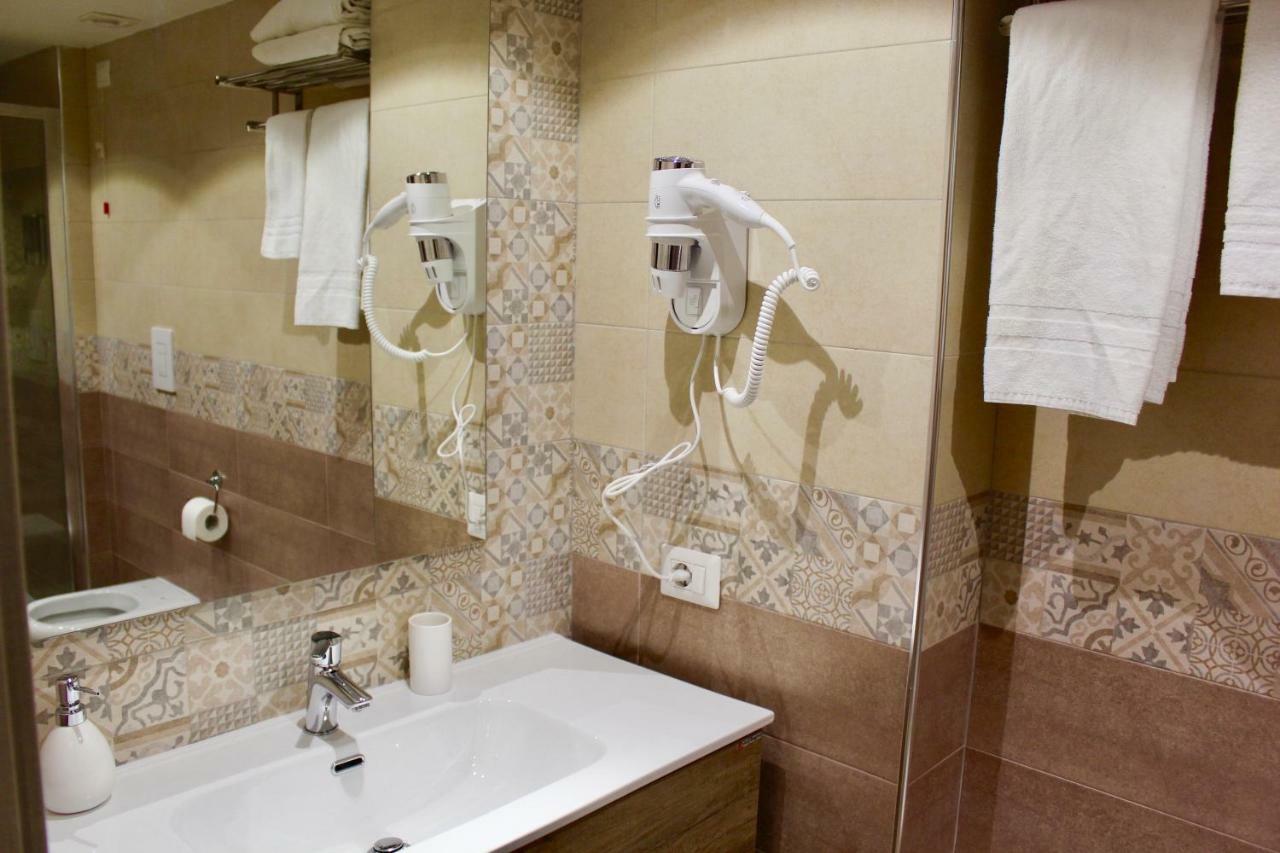 Station Garibaldi Bed & Breakfast 2*