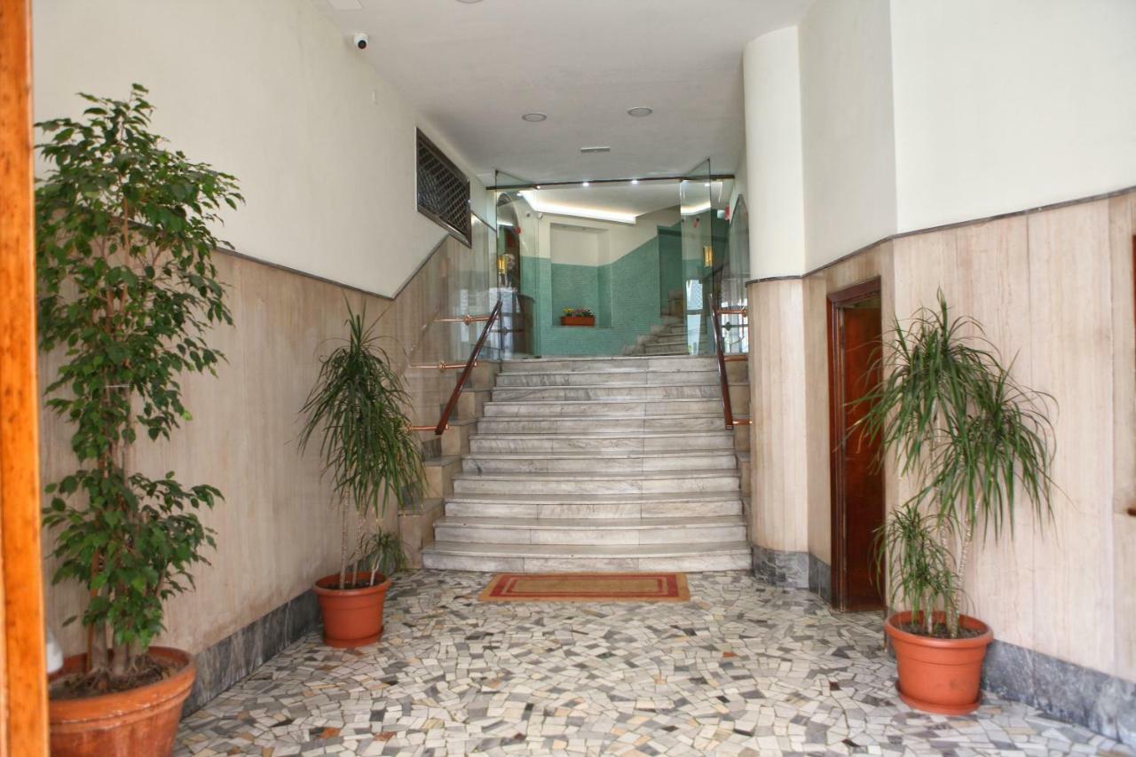 Le Corti Del Re Naples