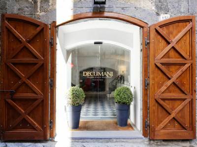 Hotel Decumani De Charme
