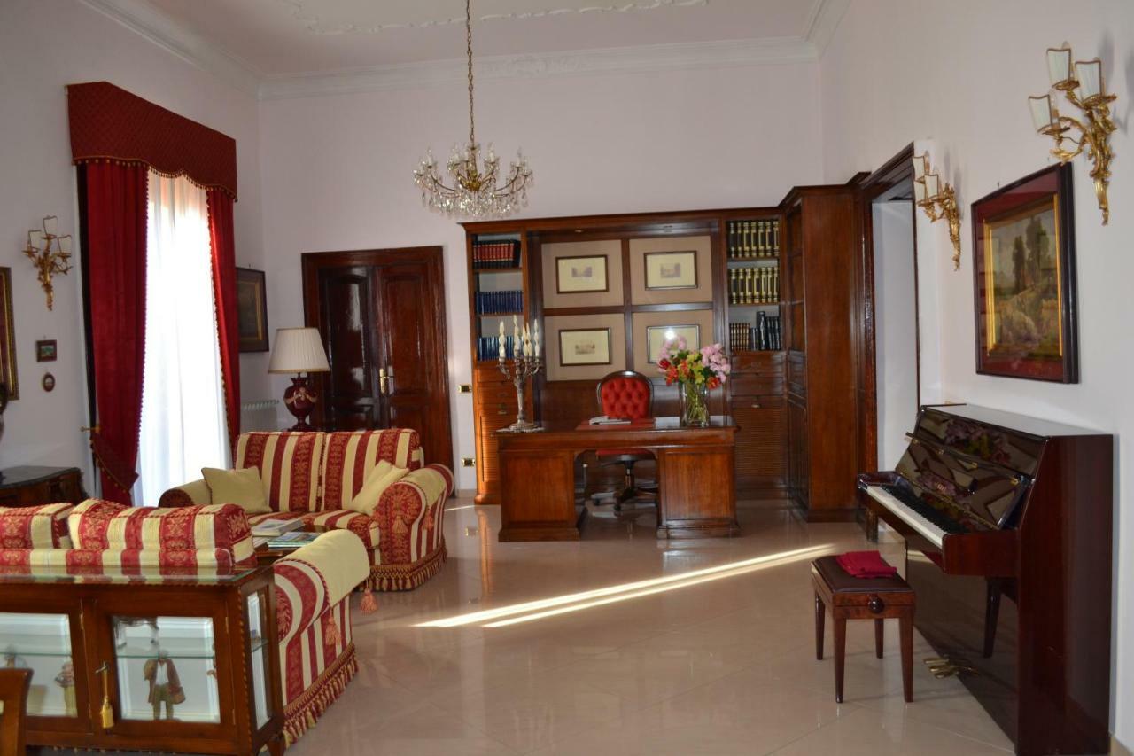 Dimora Real Maria Holiday home *