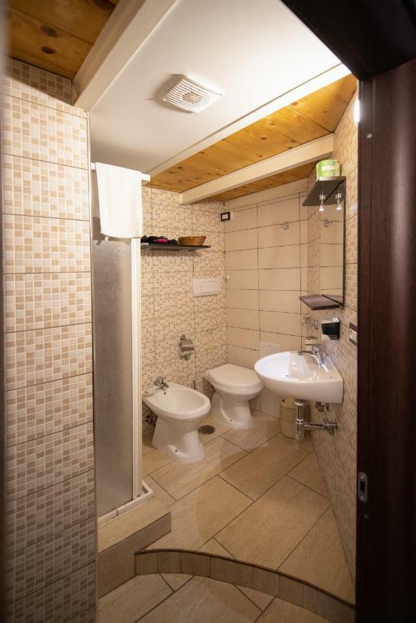 Napoli Affittacamere Bed & Breakfast 2*