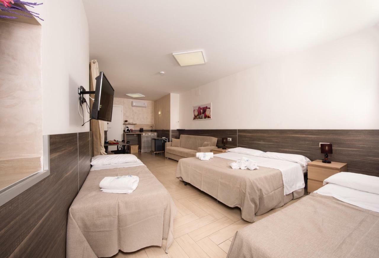 Chiaia Relax Bed & Breakfast Naples