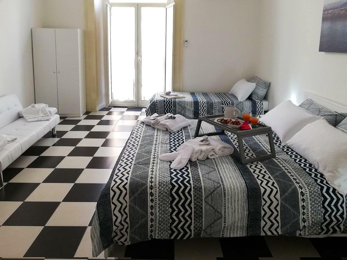 Mb Intera Casa