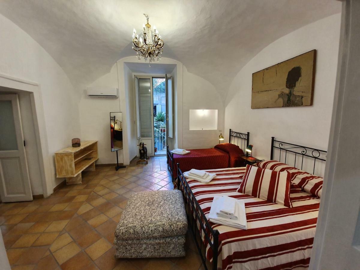 The Spanish Palace, Suites, Rooms, & Terraces 3*