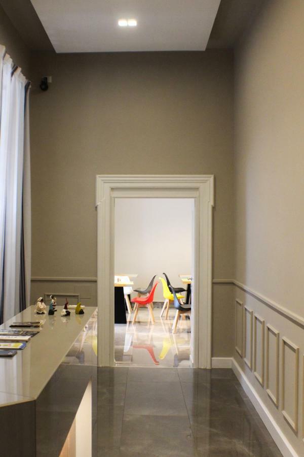 Be Italian Flat Piazza Bovio 22 2* Naples