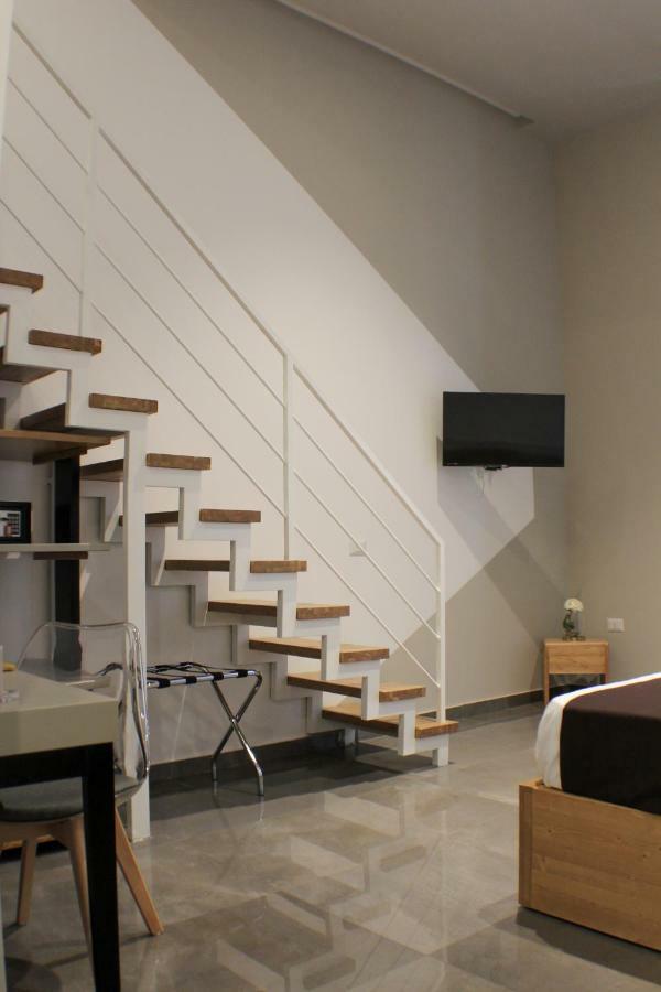 Guest house Be Italian Flat Piazza Bovio 22 2*