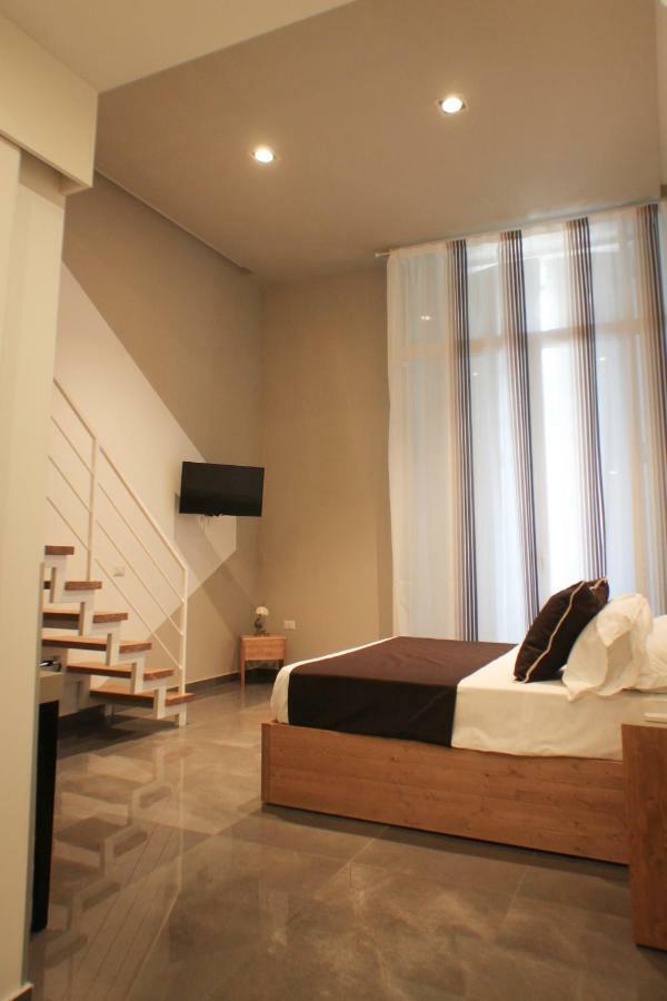 Guest house Be Italian Flat Piazza Bovio 22