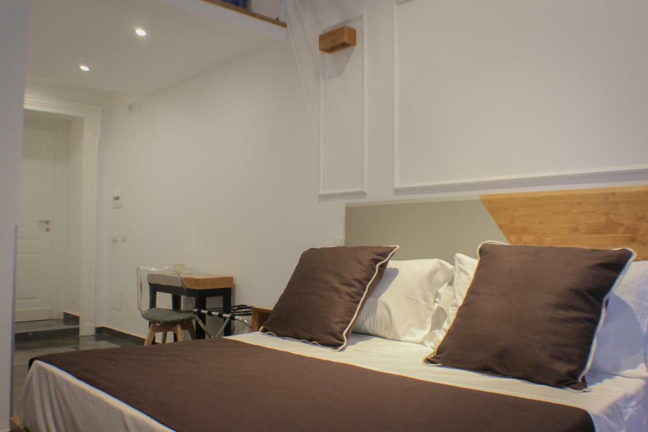 Guest house Be Italian Flat Piazza Bovio 22 Naples