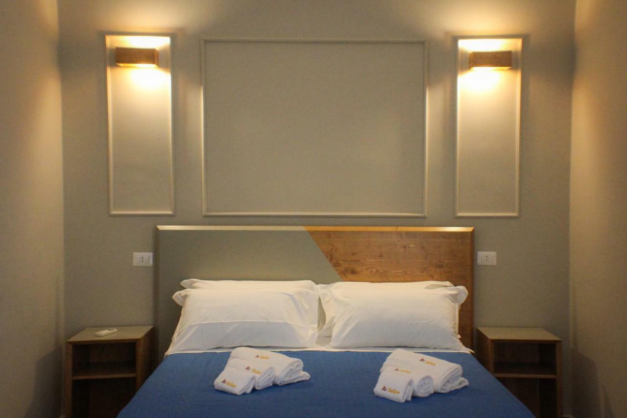 Be Italian Flat Piazza Bovio 22 Guest house Naples
