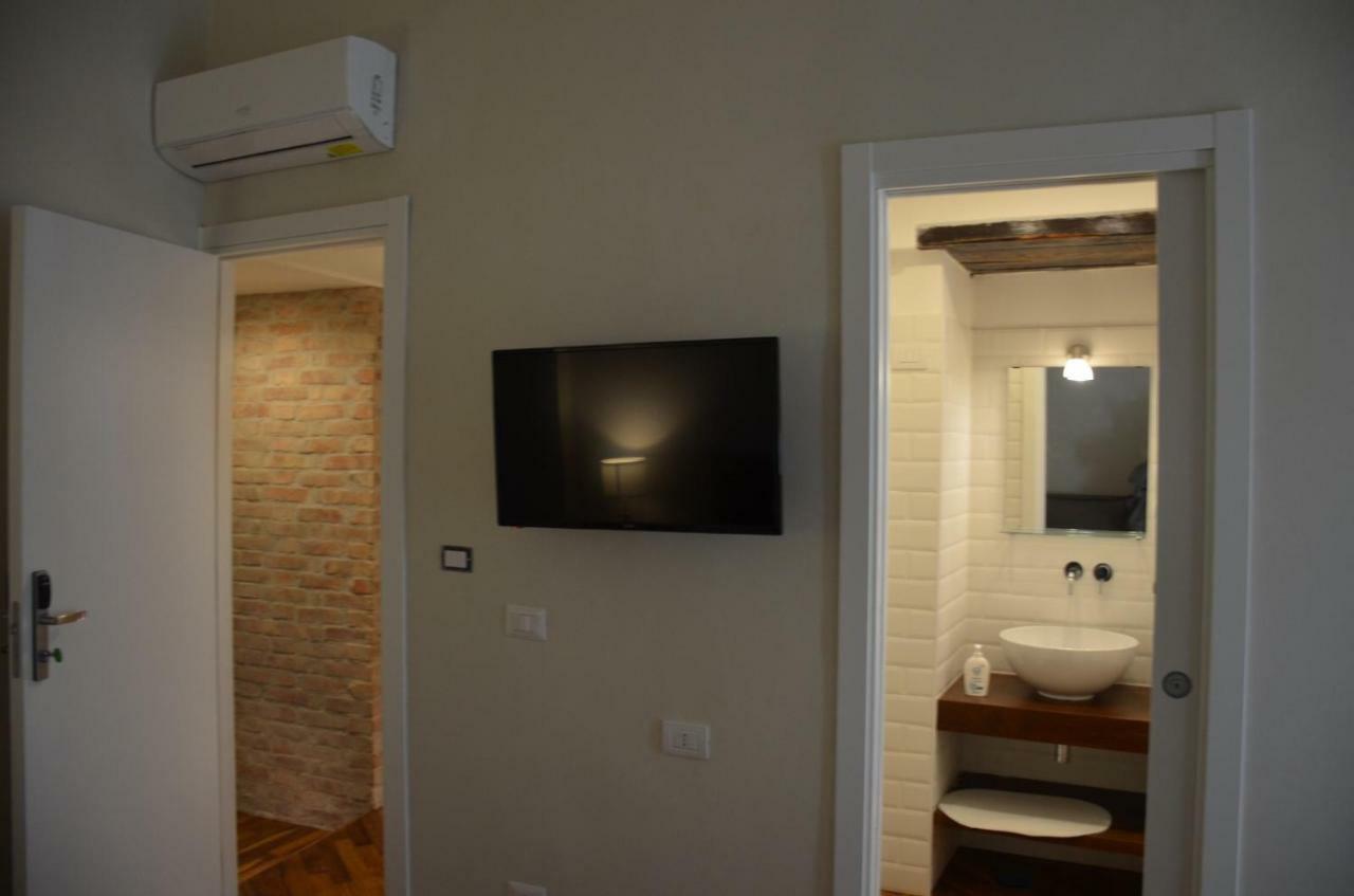 Palazzo Pignatelli Guest house Naples
