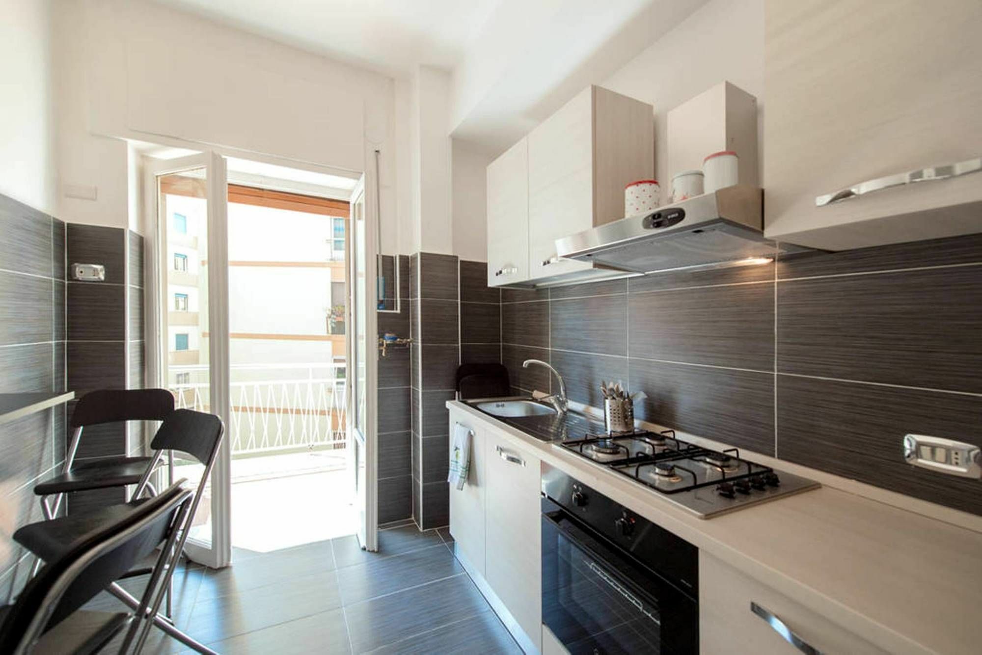 Alexander 3* Naples