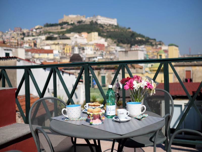 Cosi Chiaia * Naples