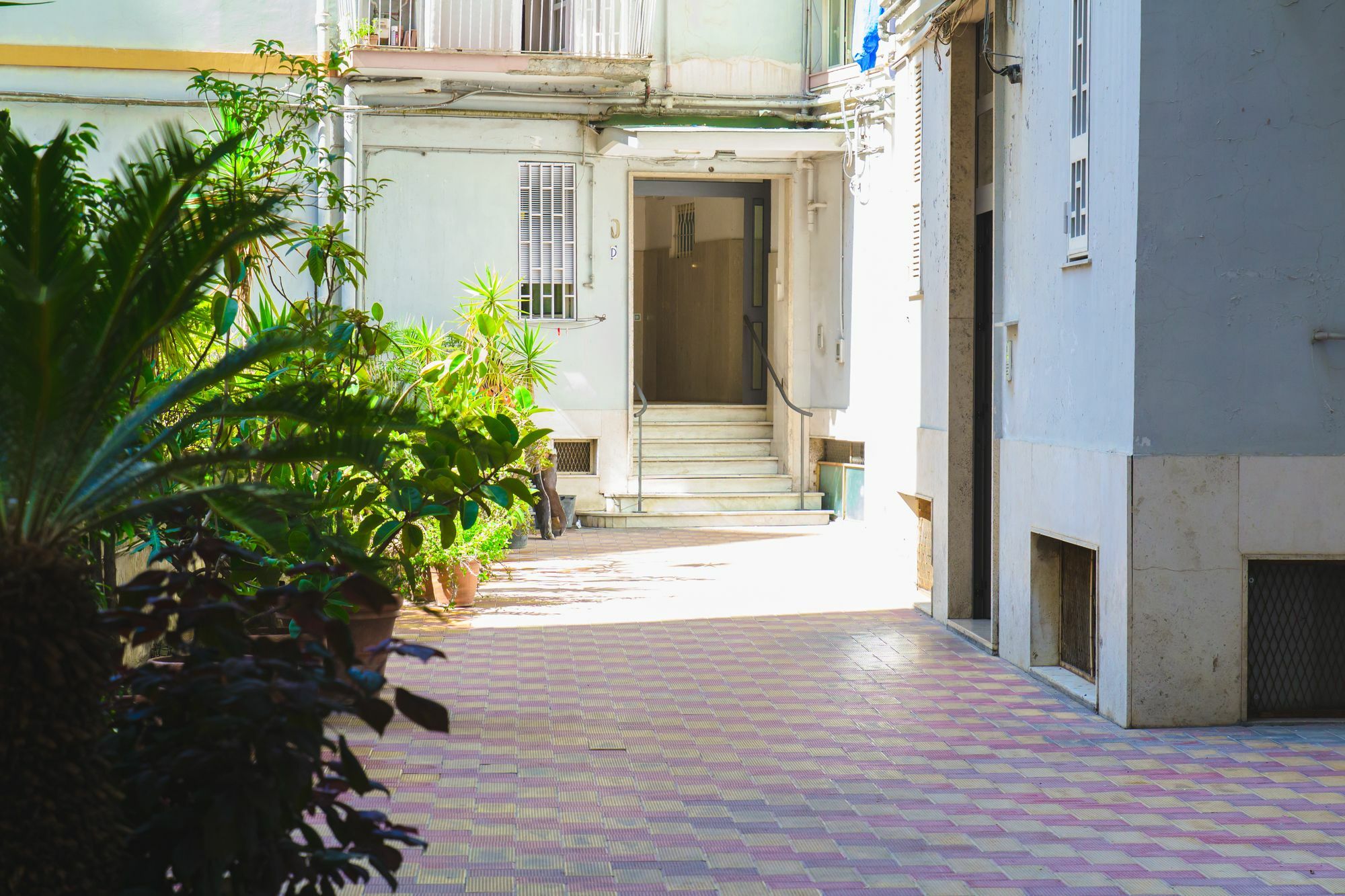 Easy House 2* Naples