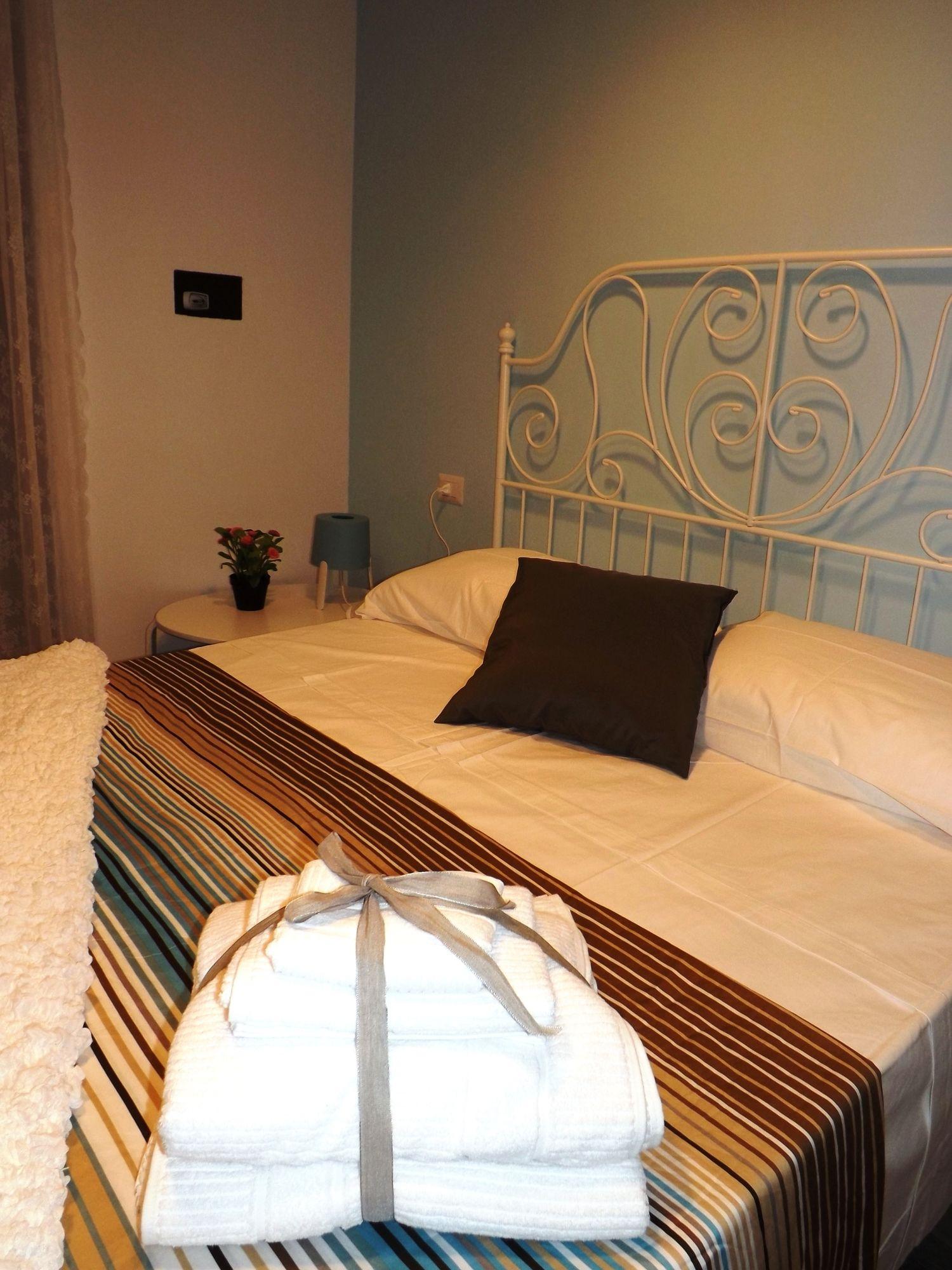 Domus Alma Bed & Breakfast Naples