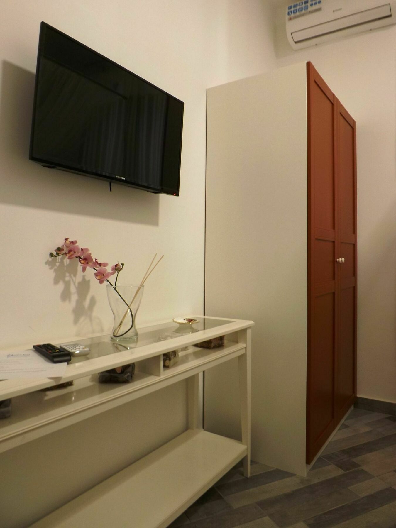 Bed & Breakfast Domus Alma Naples