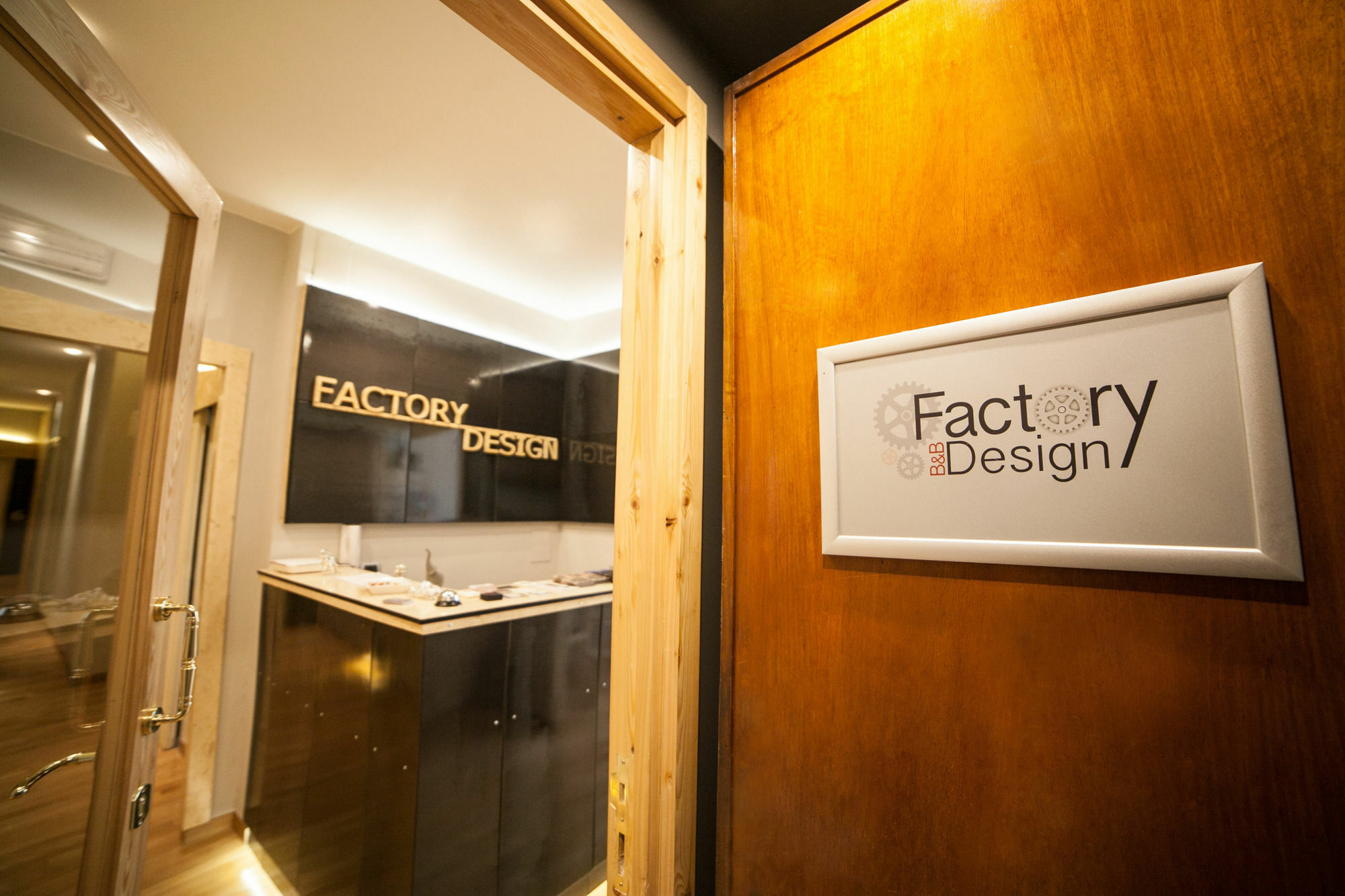 Factory Design Bed & Breakfast Naples