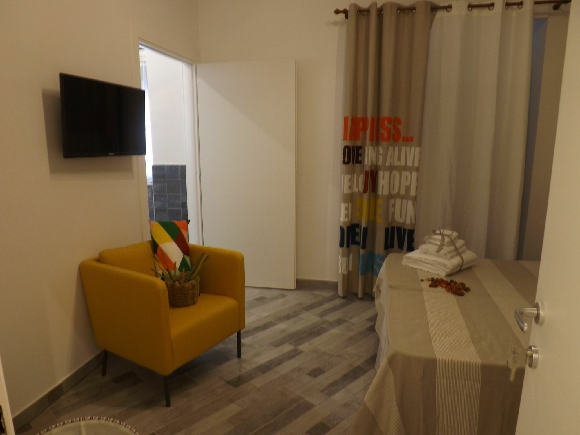 Domus Alma Bed & Breakfast Naples