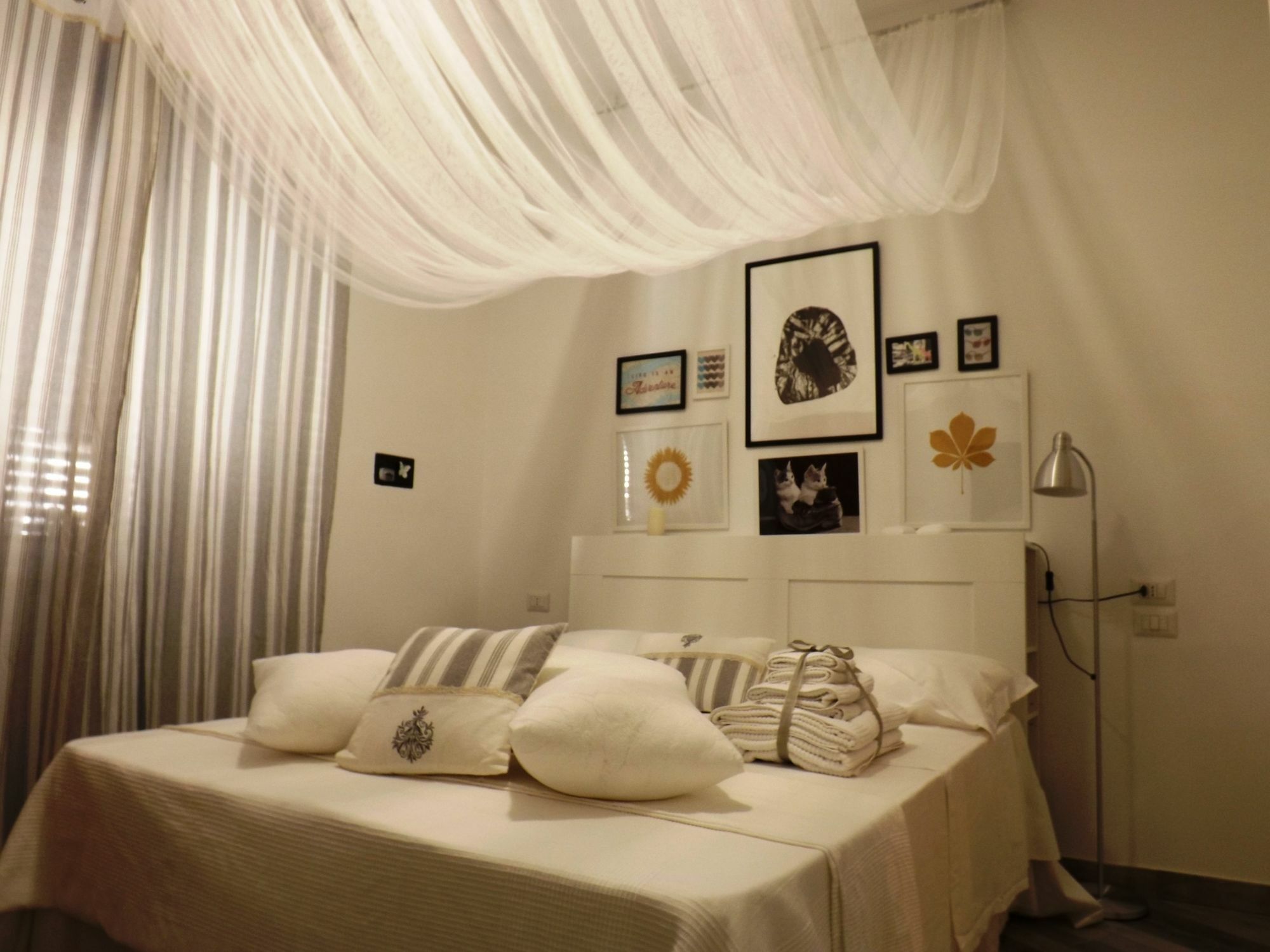 Domus Alma Bed & Breakfast Naples