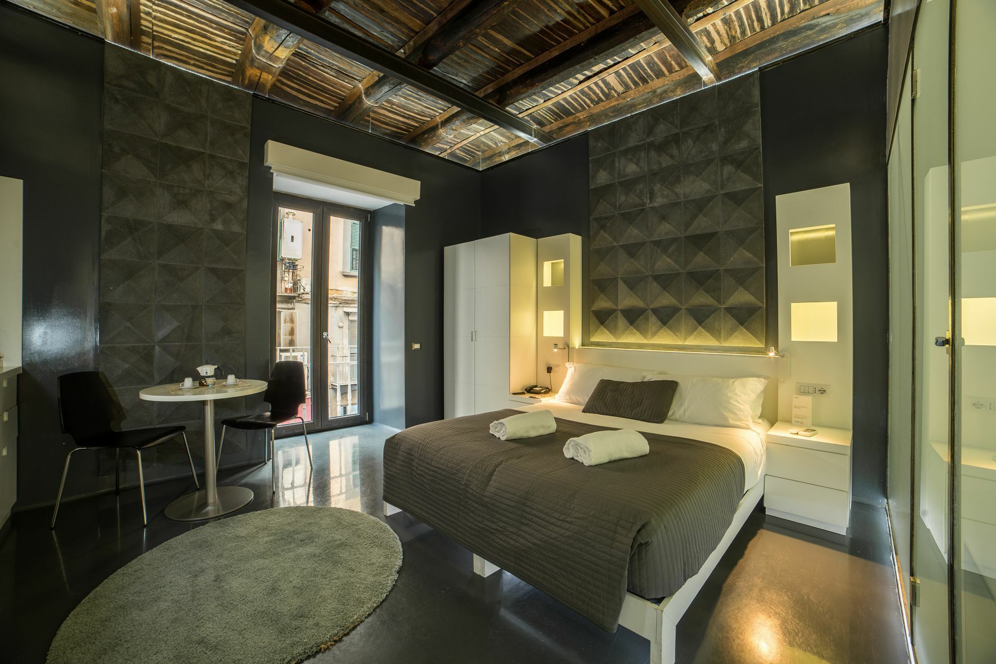 Guest house Chiaia 197 Deluxe 2*