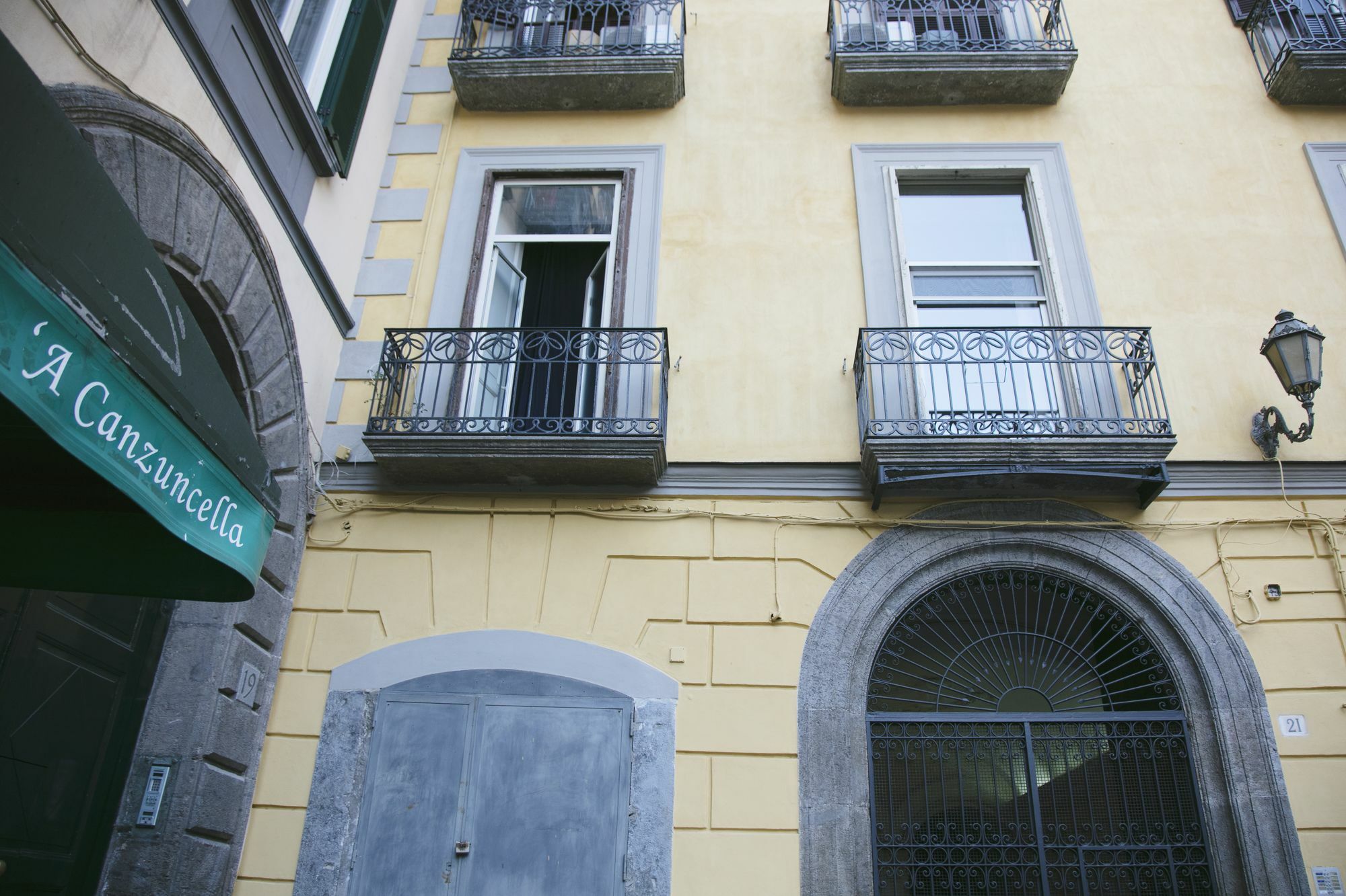 Area Angioina Bed & Breakfast 3*