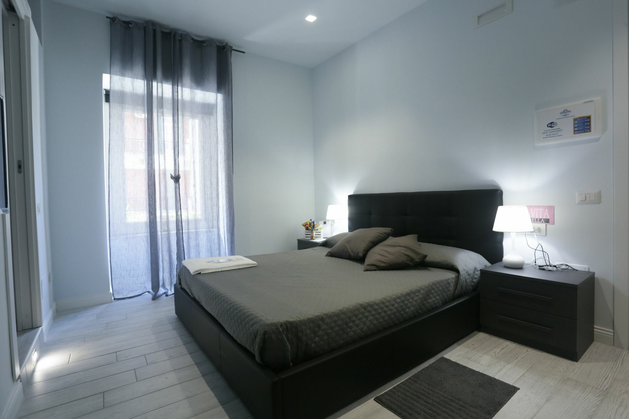 Esposito Plaza- & Guest house