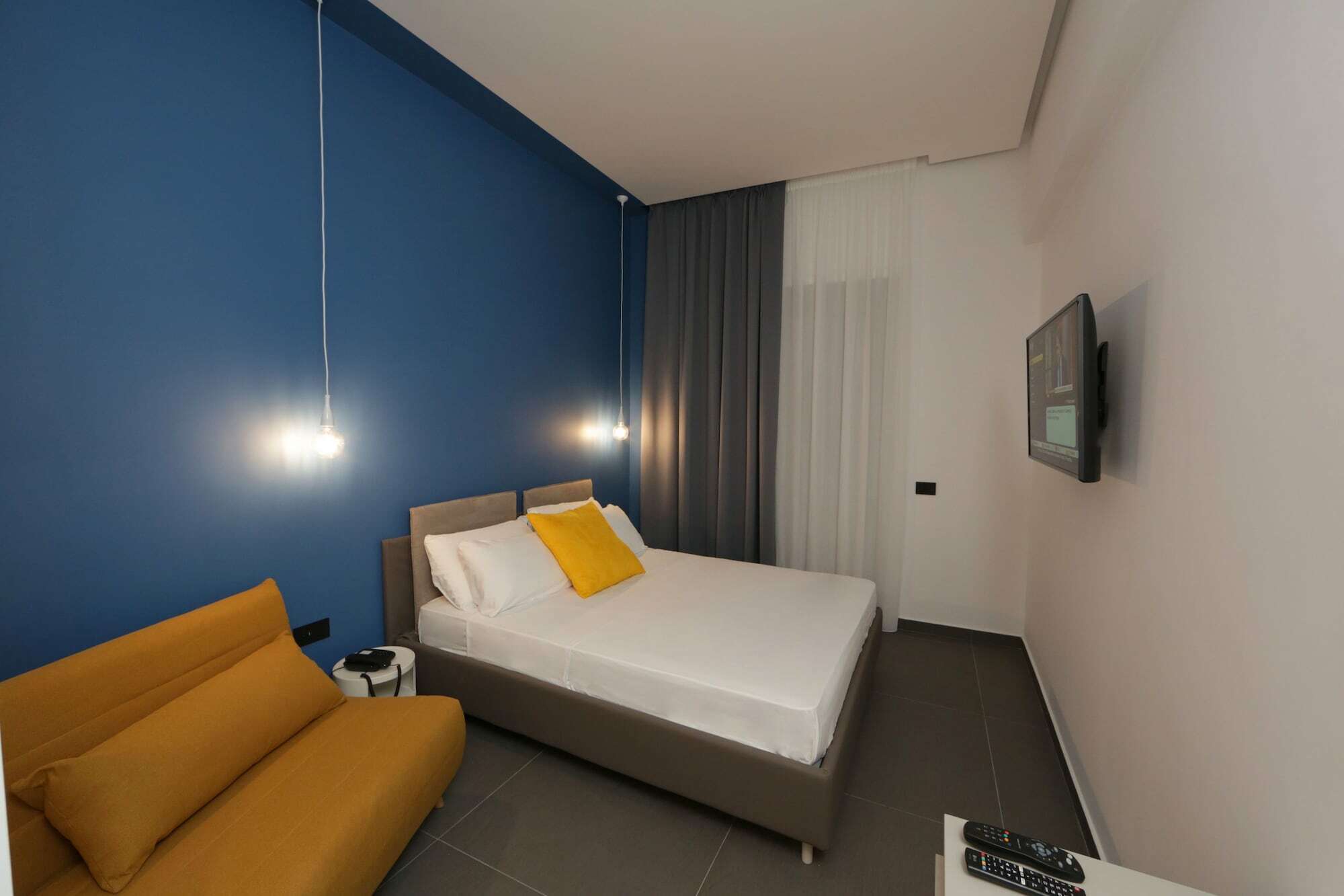 Cellamare & 3* Naples