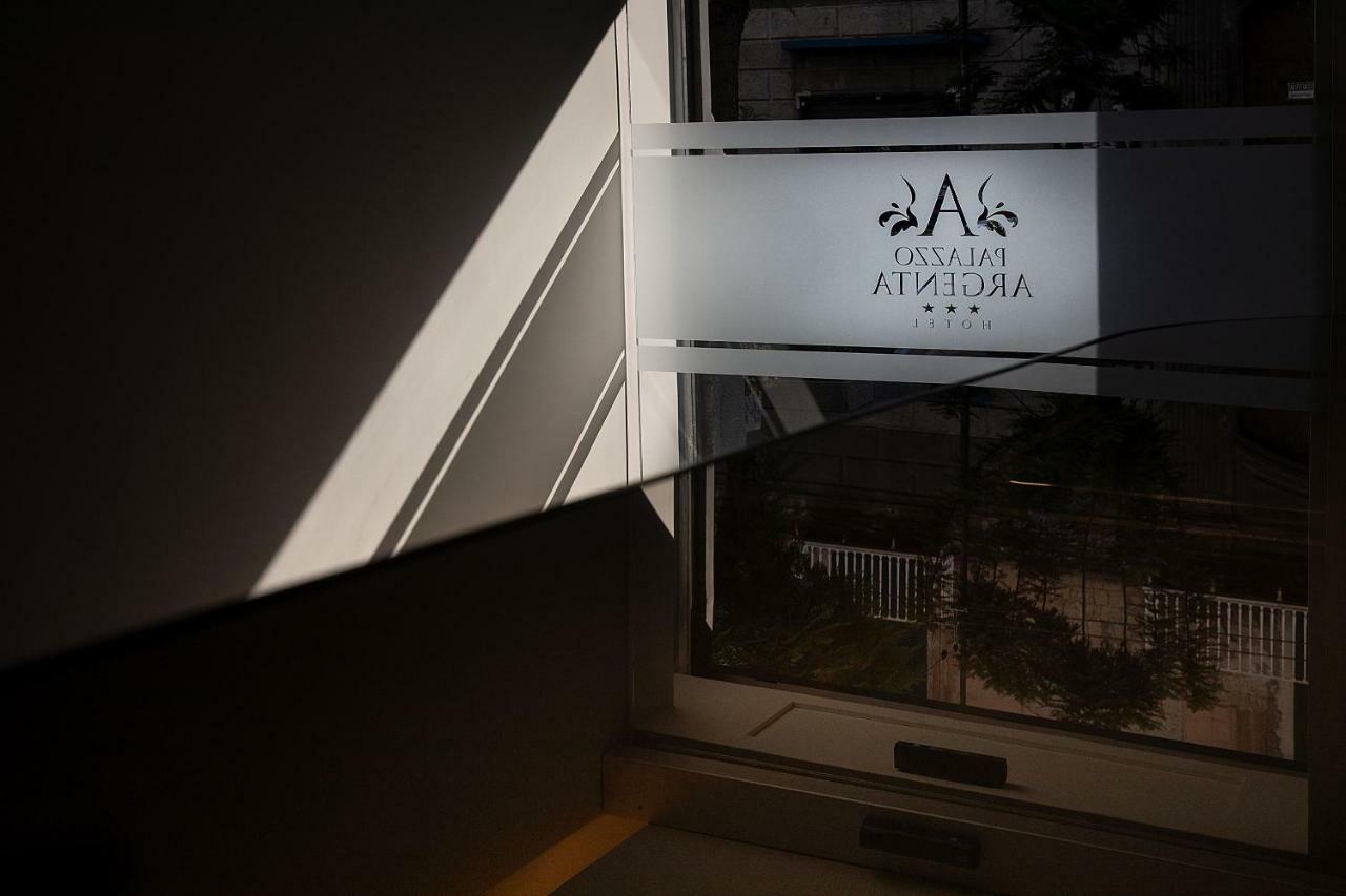 Palazzo Argenta 3* Naples