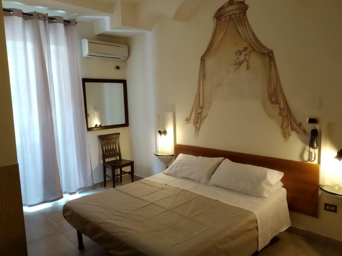 Hotel Vittorio Veneto Napoli Naples