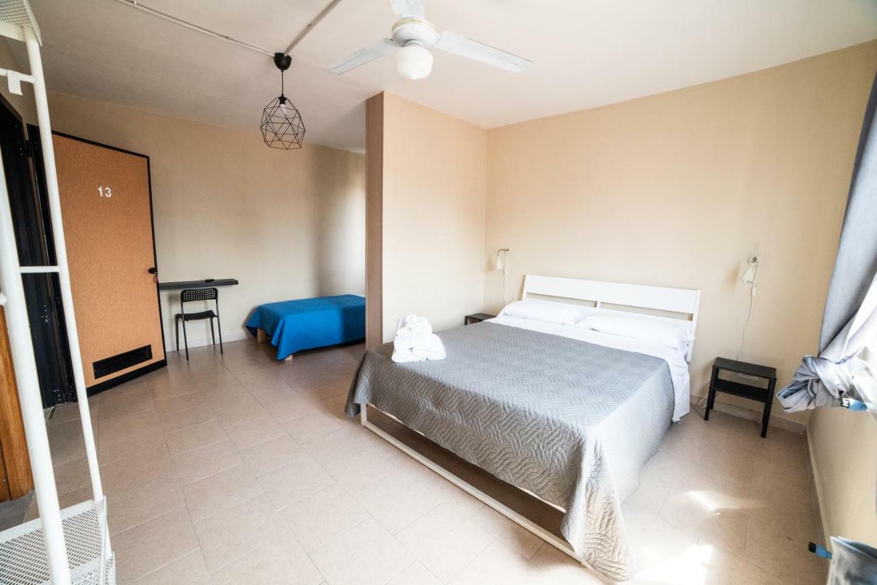 Departure Rooms&hostels Bed & Breakfast 2*
