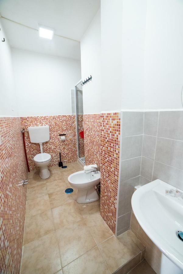 Departure Rooms&hostels Naples