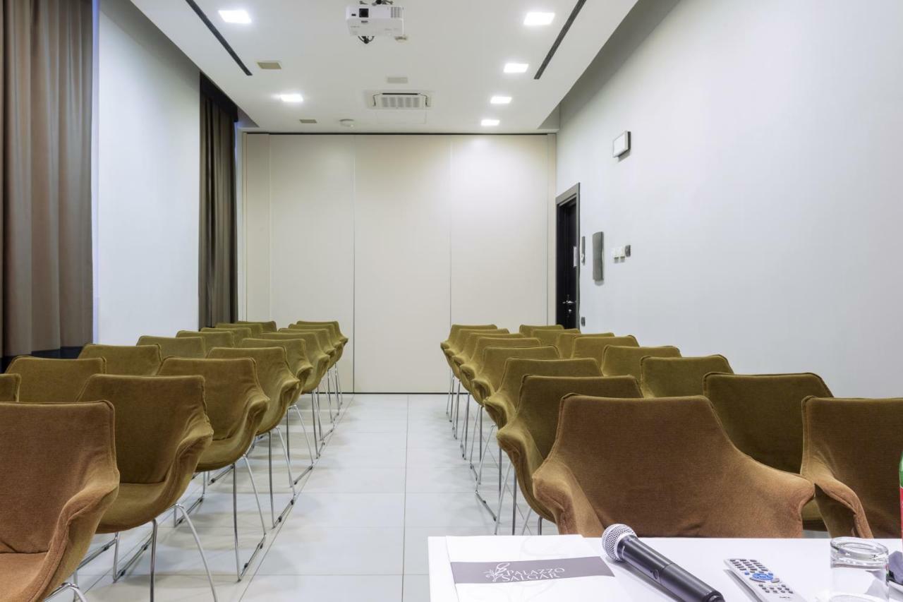 Palazzo Salgar 4* Naples