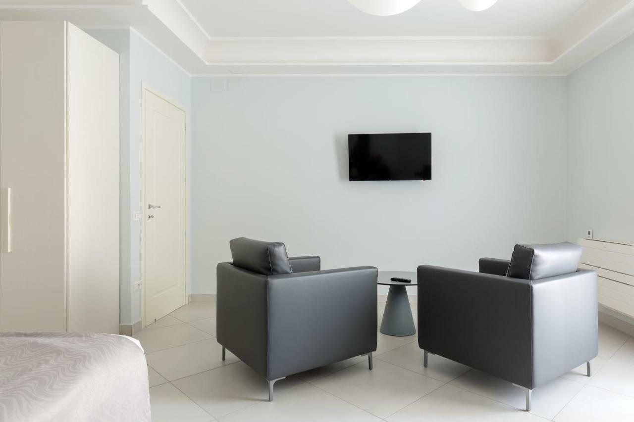 Apartment Dioniso's Luxury Municipio Naples