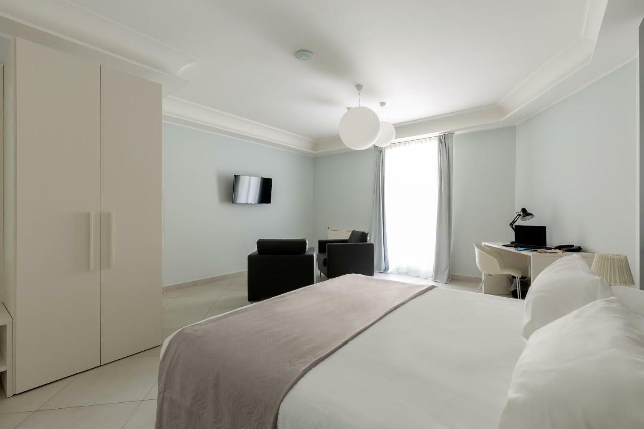 Dioniso's Luxury Municipio Apartment *