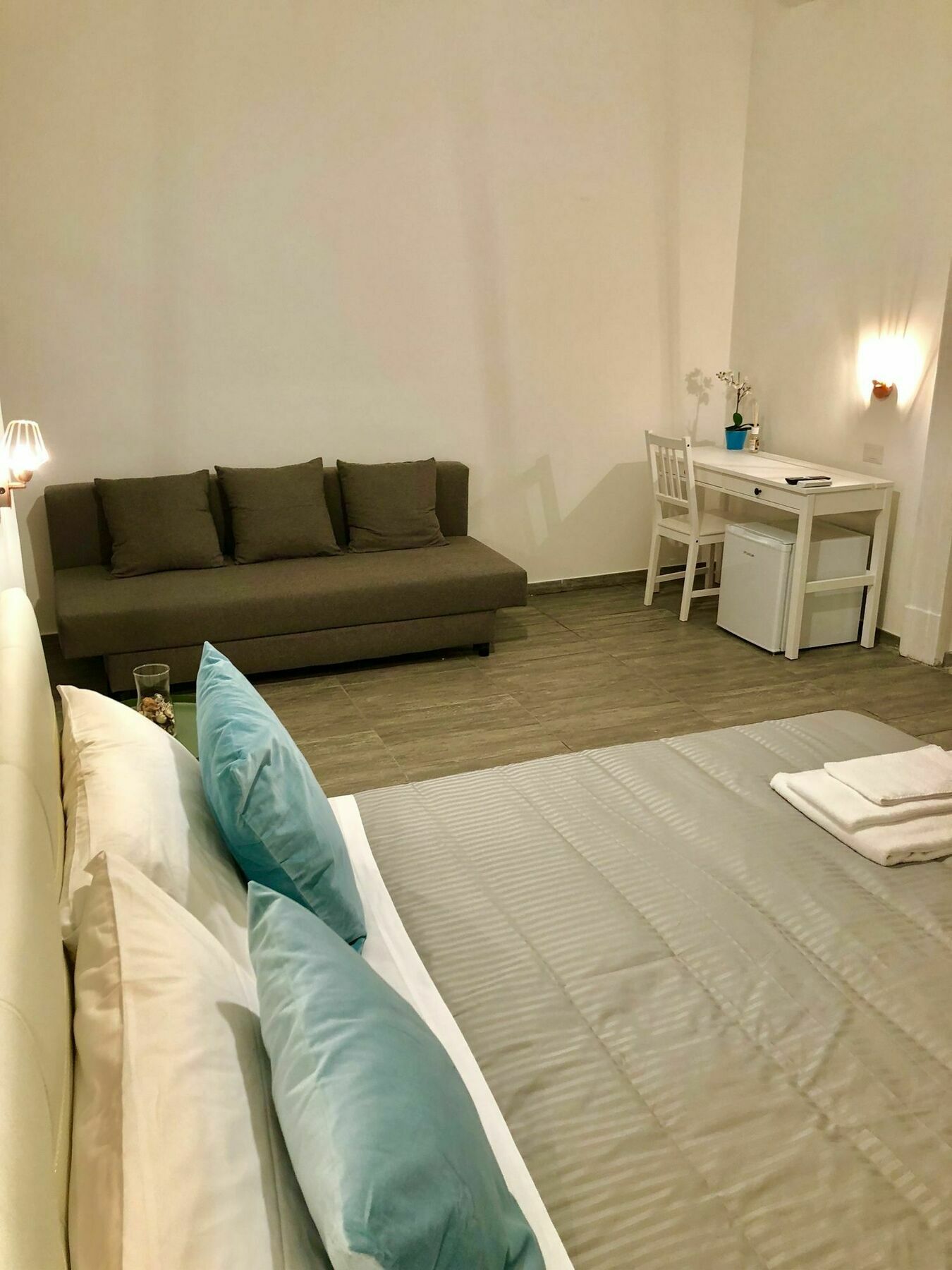 Martucci Avenue 3* Naples