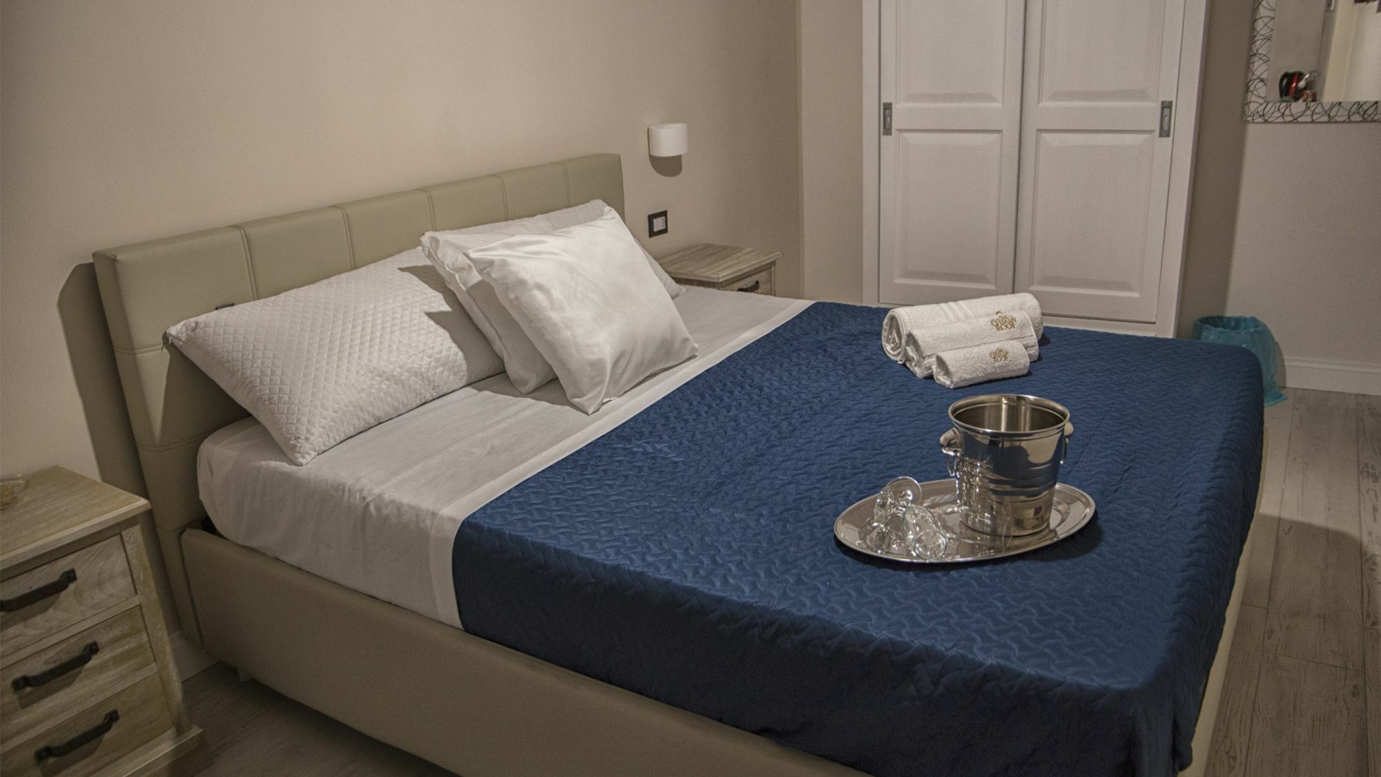 Chiaia 205 Guest house 2*