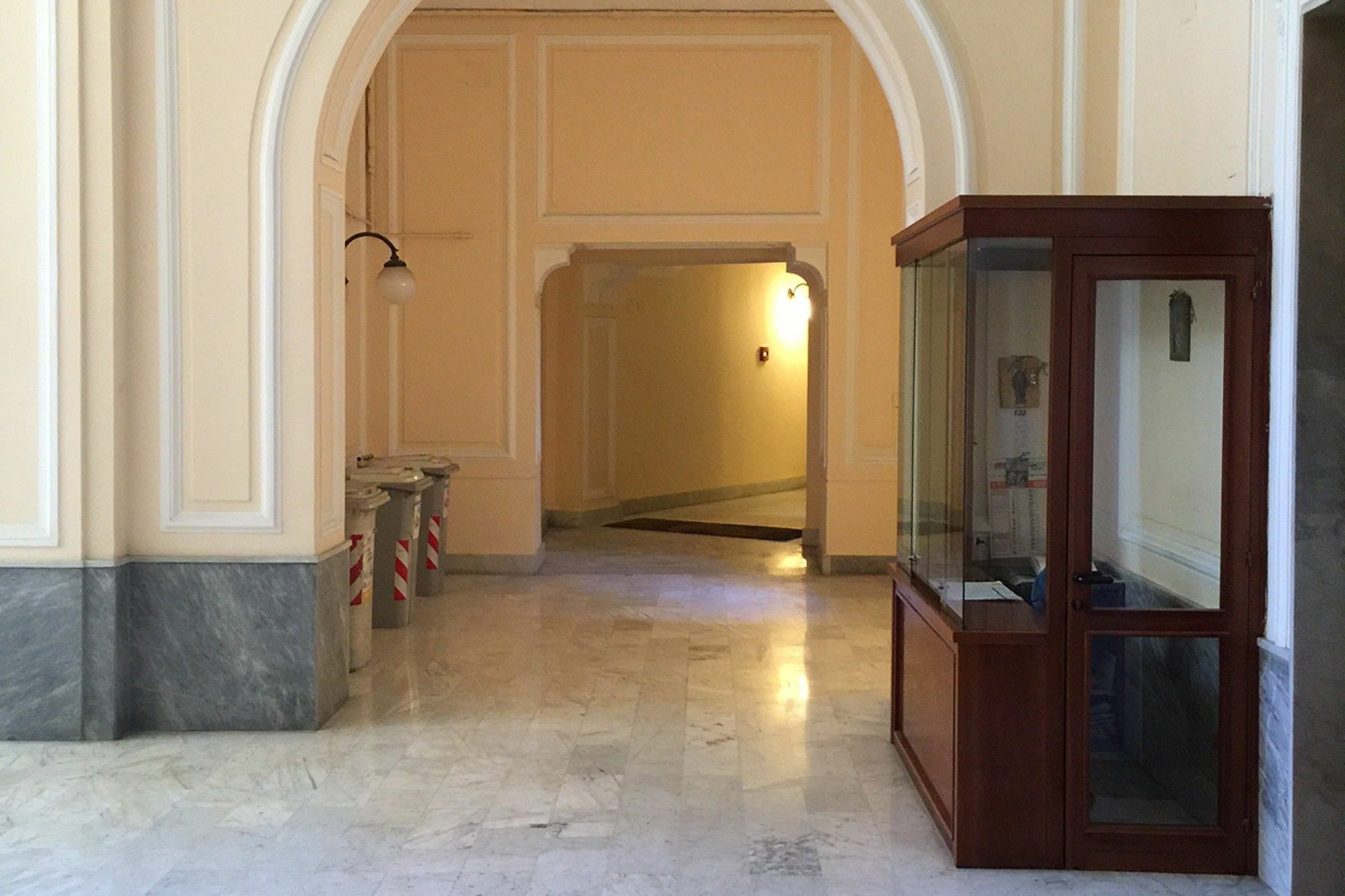 Guest house Napoli Central City 2*