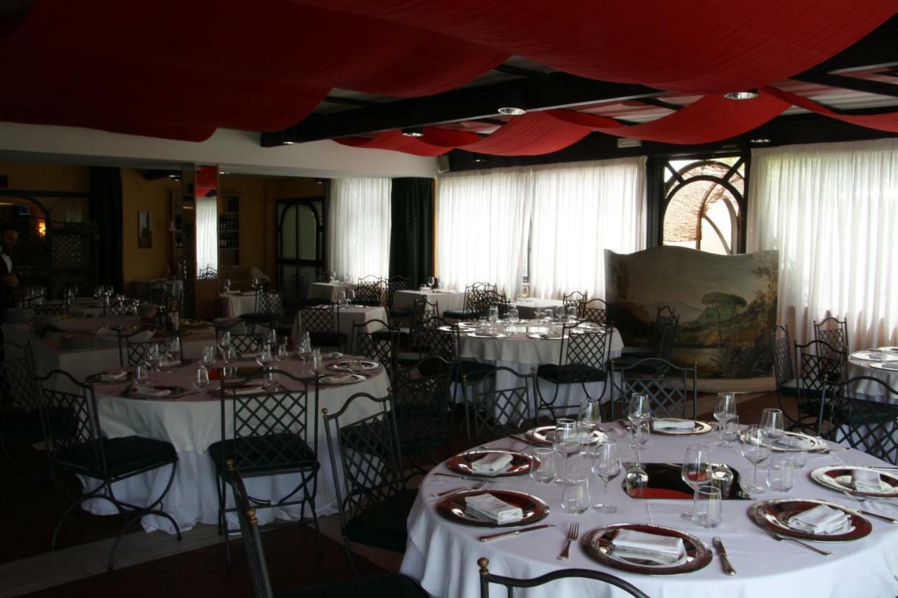 Culture Capodimonte 4* Naples