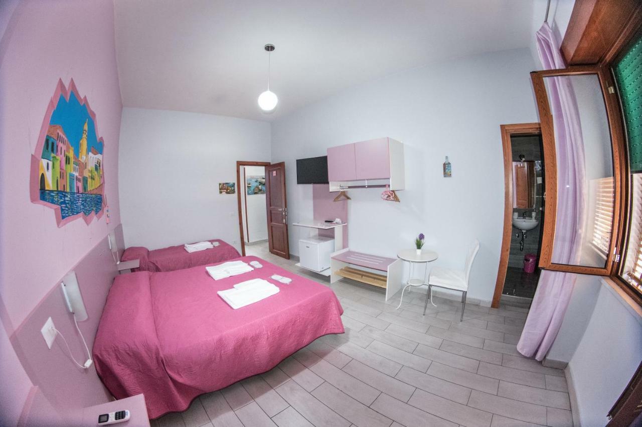 Le Isole Bed & Breakfast *