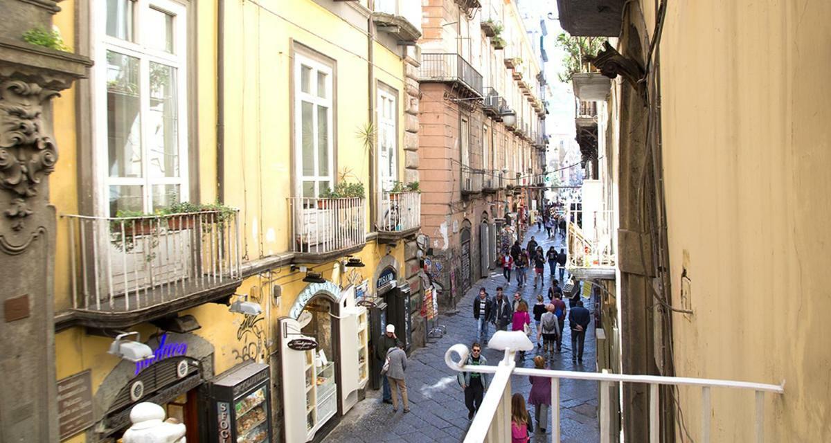 Bed & Breakfast Decumano 23 *